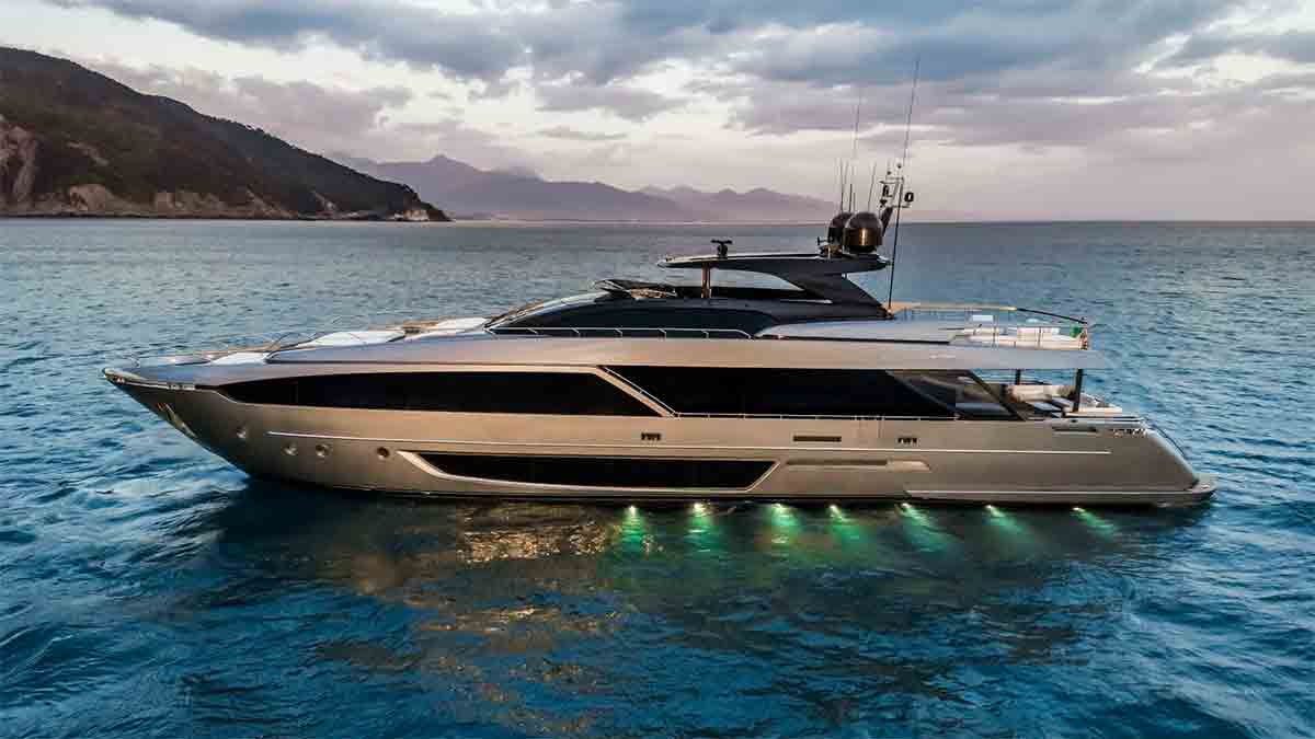 RIVA 110-FT. DOLCEVITA