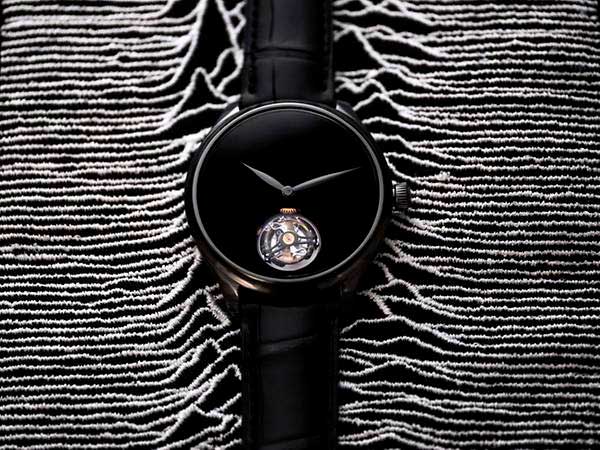 Esse relógio de luxo é feito com material mais escuro do mundo. Foto: Vantablack/Divulgação 