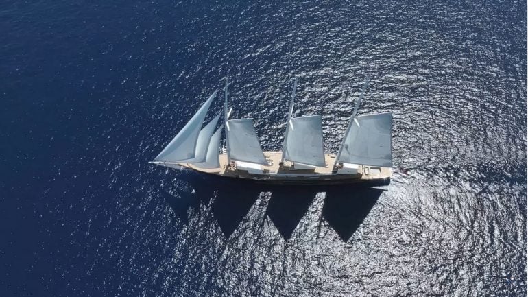 O espetacular megaiate à vela de Jeff Bezos avaliado em R$ 2.5 bilhões