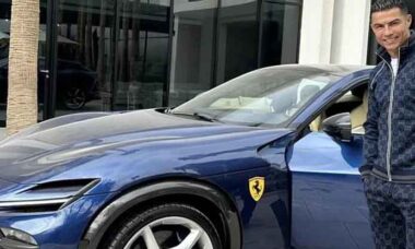 Cristiano Ronaldo compra uma Ferrari avaliada em US$ 400 mil