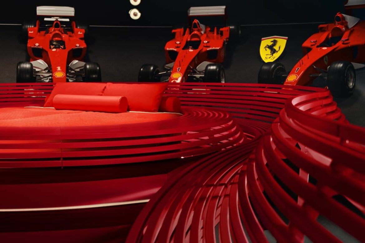 Passe a noite no Museu da Ferrari com os carros mais lendários