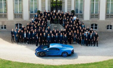 Bugatti L'Ultime, avaliado em R$ 15 milhões, é o último Chiron a ser montado na fábrica da marca em Molsheim
