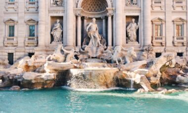 Como viajar gastando pouco da costa mediterrânea italiana para Roma?