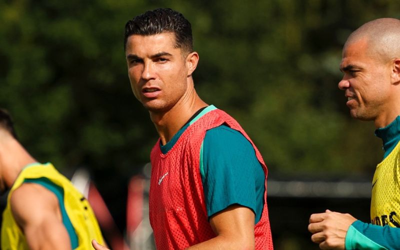 Cristiano Ronaldo maakt geschiedenis en bereikt 18 miljoen abonnees op zijn YouTube-kanaal