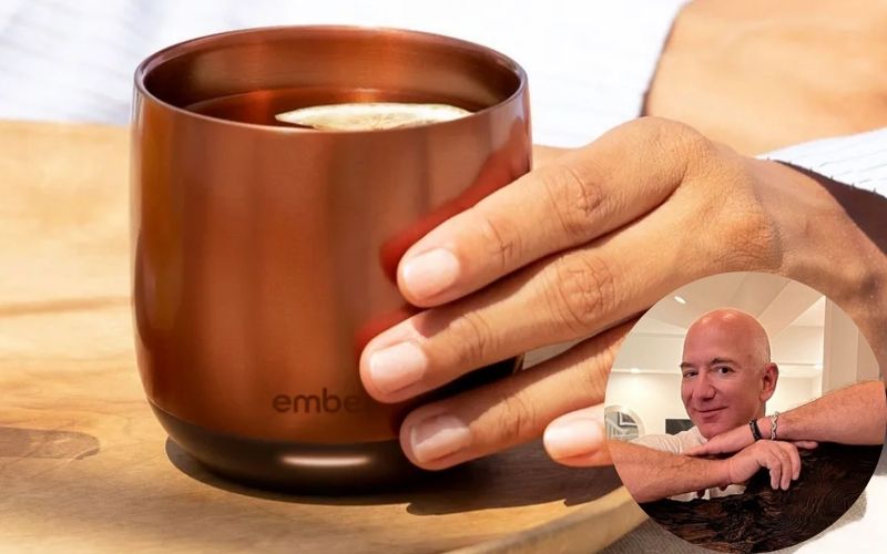 A caneca inteligente favorita de Jeff Bezos, a Ember Mug 2, realmente "vale seu peso em ouro"