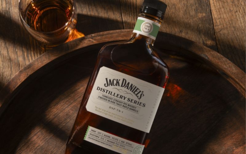 Jack Daniel's acaba de lançar um novo uísque de edição limitada envelhecido em barris de bordo 