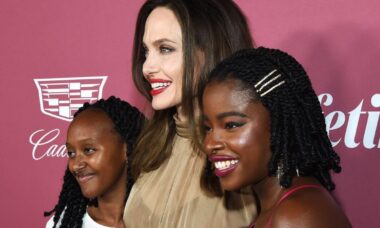 Zahara Jolie-Pitt gera rumores de noivado após exibir anel de diamante enorme em West Hollywood