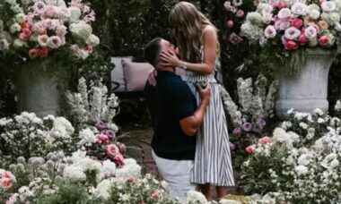 O anel de noivado de Taylor Swift roubou a cena com um diamante deslumbrante