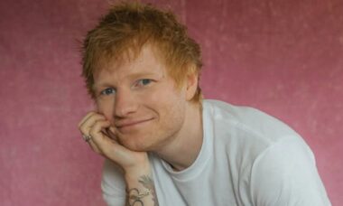 Ed Sheeran chama Aston Martin DB9 de “sua pior compra” após carro de luxo quebrar em enchente