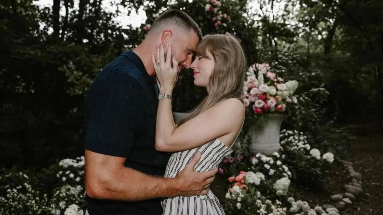 Taylor Swift revive o icônico relógio Cartier Santos Demoiselle de US$ 19.000