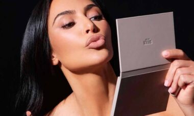 Kim Kardashian admite gastar US$ 1 milhão por ano em cabelo e maquiagem. Reprodução/Instagram