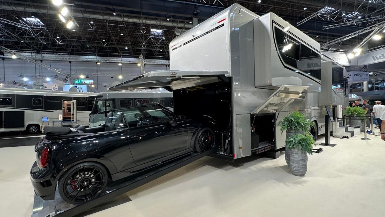 Este motorhome alemão é um iate terrestre de luxo com design de spa e garagem para carro; descubra o valor