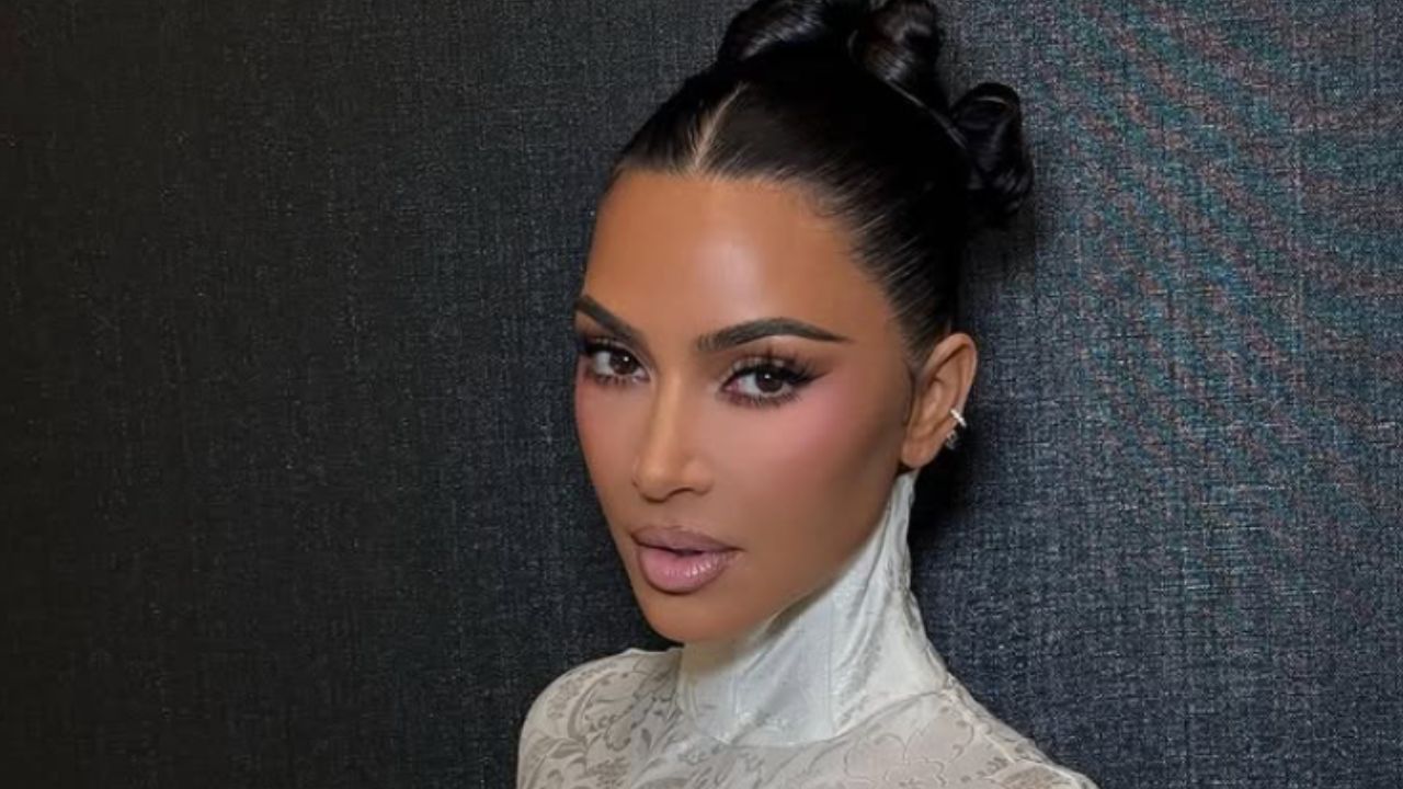 Kris Jenner presenteia Kim Kardashian com bolsas Hermès de US$ 200 mil em seu aniversário