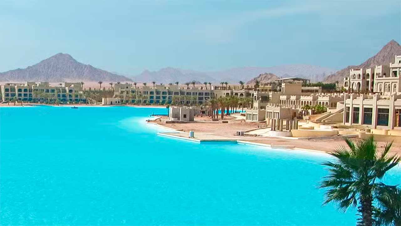 La piscina más grande del mundo. Imagen: Divulgación/Crystal Lagoons