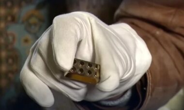 Peça de LEGO em ouro maciço vira item de luxo disputado por colecionadores no mundo todo