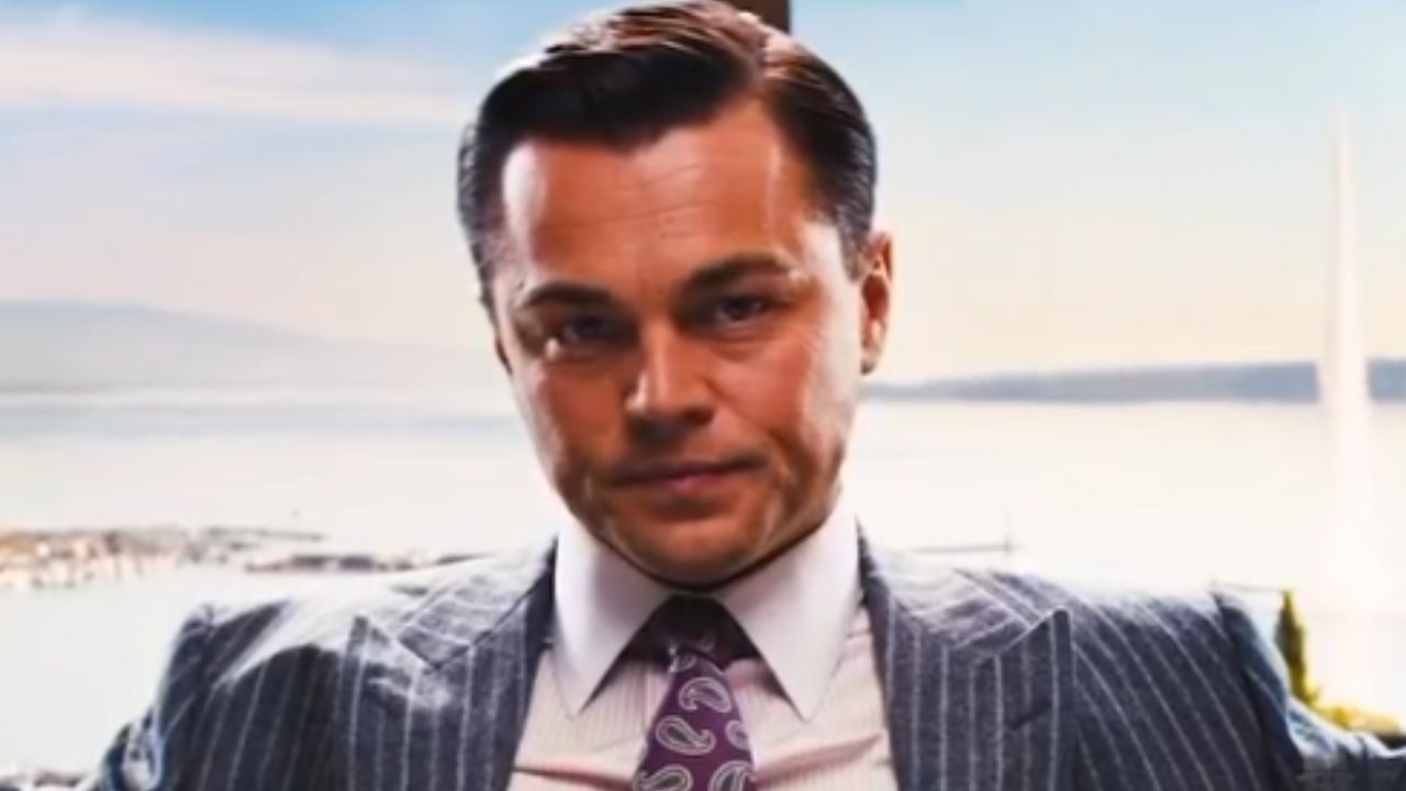 Leonardo DiCaprio aurait laissé un pourboire millionnaire avec une carte mystérieuse — et ce détail est devenu une obsession parmi les millionnaires