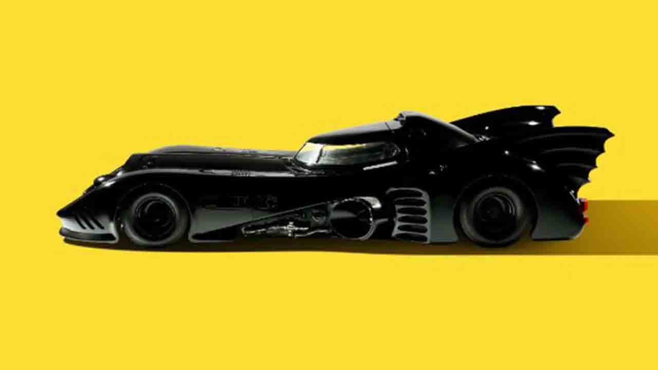 Batmobilen fra «Batman Returns». Foto: Julien's Auctions